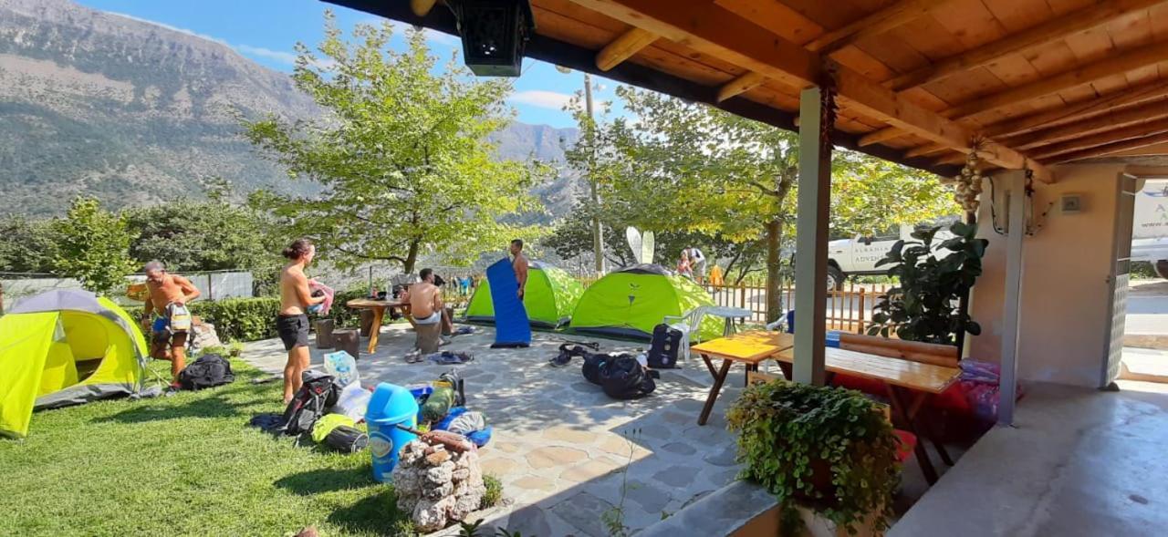 Bujtina Peshtan Guesthouse&Camping Tepelene Exterior photo